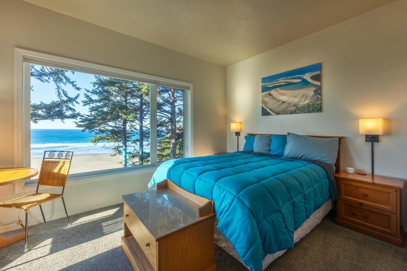 Tyee Lodge Bed And Breakfast Newport Exterior photo