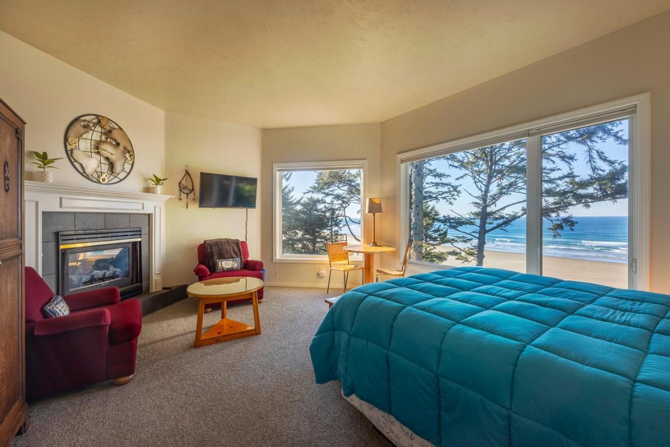 Tyee Lodge Bed And Breakfast Newport Exterior photo